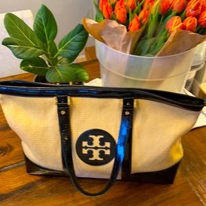 Tory Burch straw & patent leather trim tote